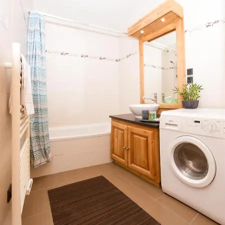 Le Paradis 24 - Year Apartment